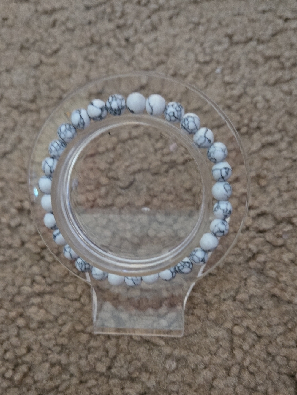 White Howlite Beaded Stretch Bracelet - Classic Women's Jewelry 319